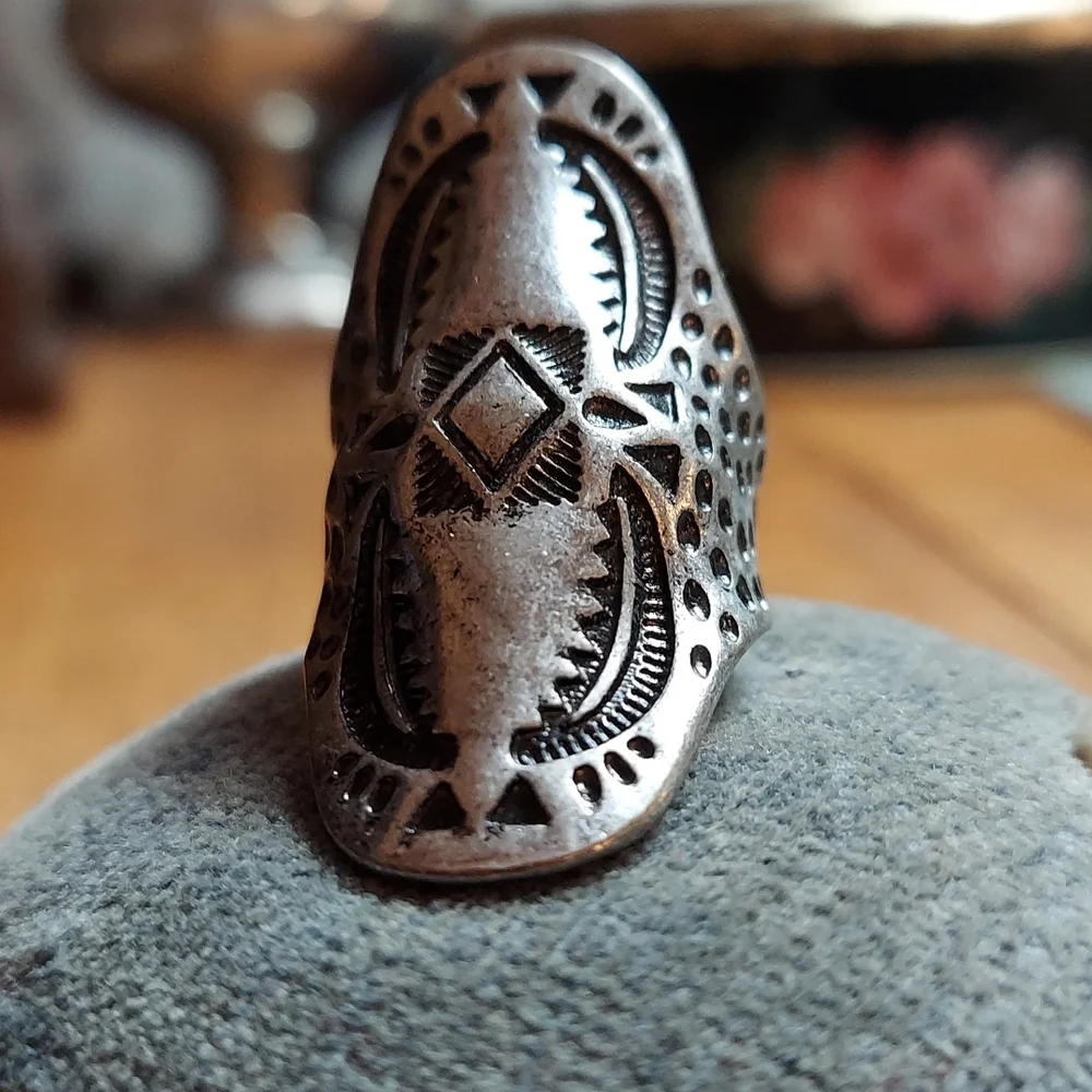 Vintage Large Long Silver Statement Ring - Picture 9 of 11